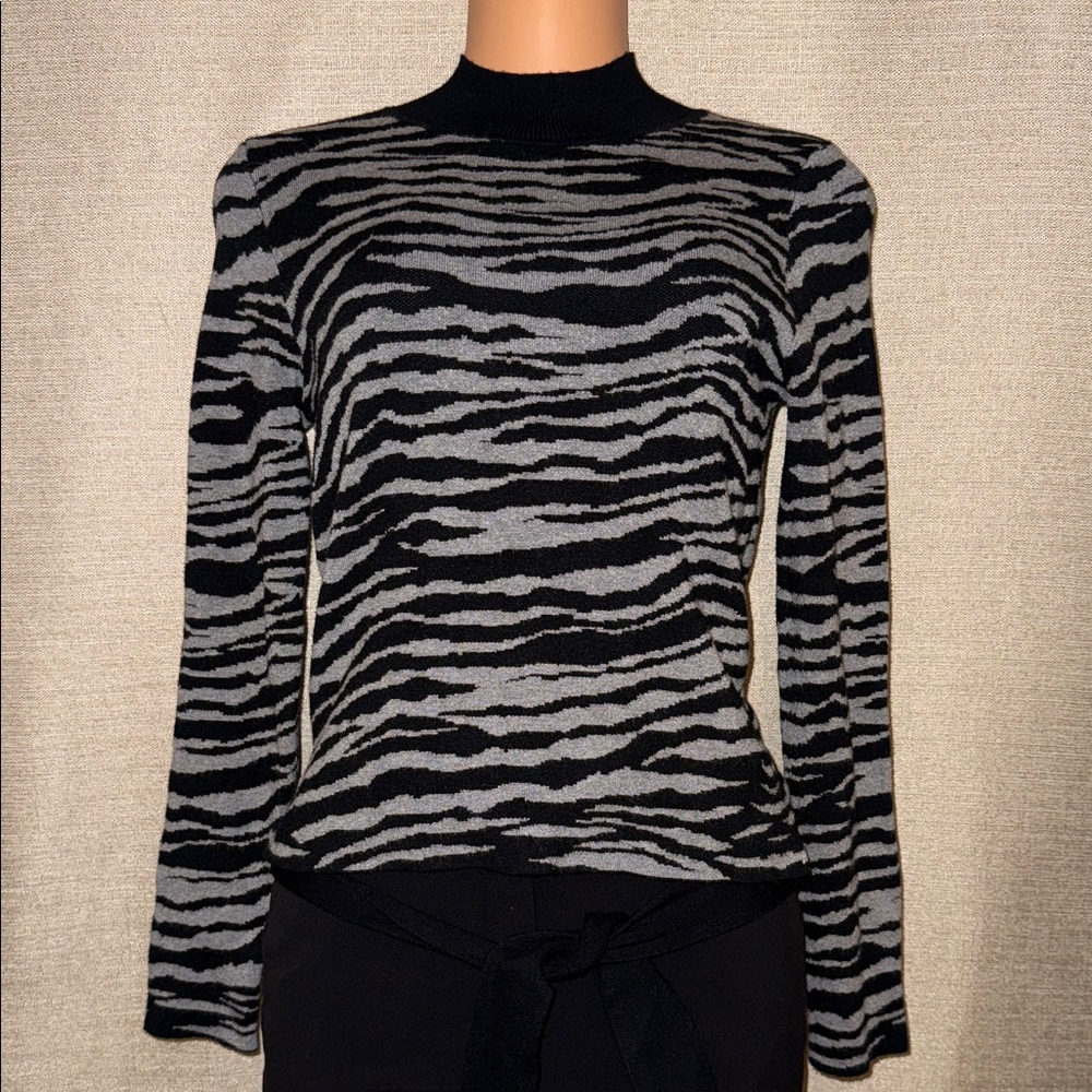 Sofia by Sofia Vergara Black and Gray Zebra Sweater